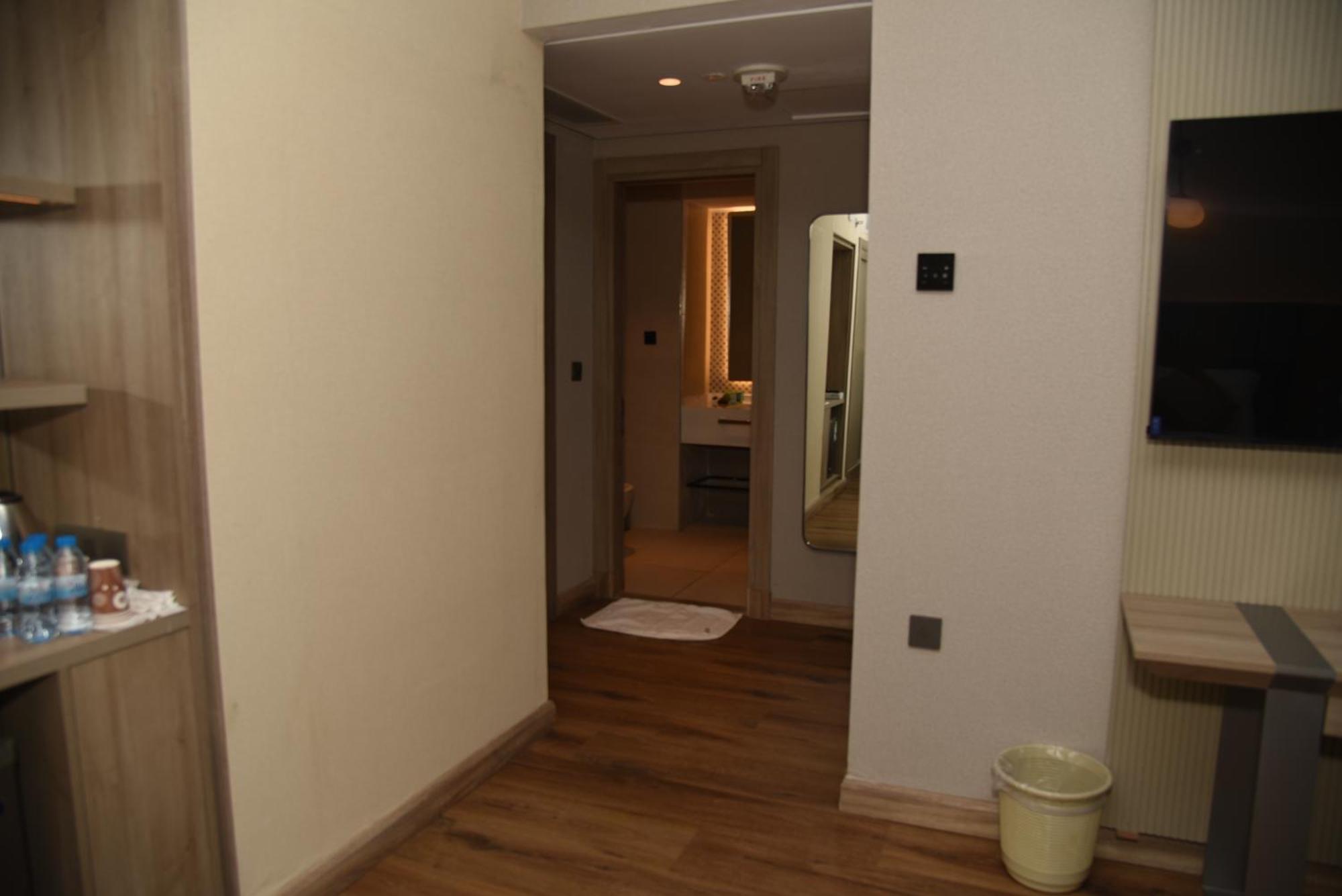 Roya Al Andalus Hotel
